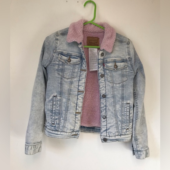 Levi’s fully lined jean jacket - Picture 2 of 11